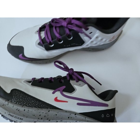 Nike Athletic Shoes - Black, Purple, Gray - Picture 6 of 8